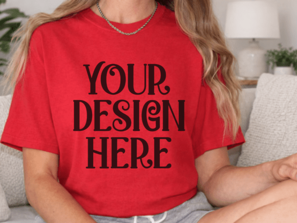 Evaluating the Comfort Colors 1717 Red T-shirt Mockup for Professional Product Displays